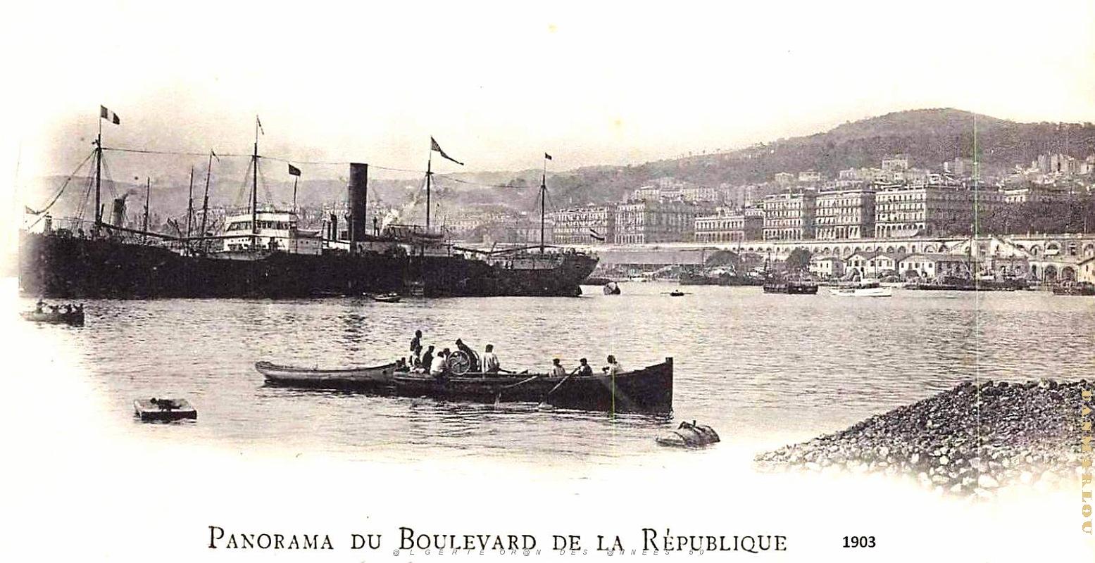 Alger - Port et Rue de la Republique - 1903.jpg